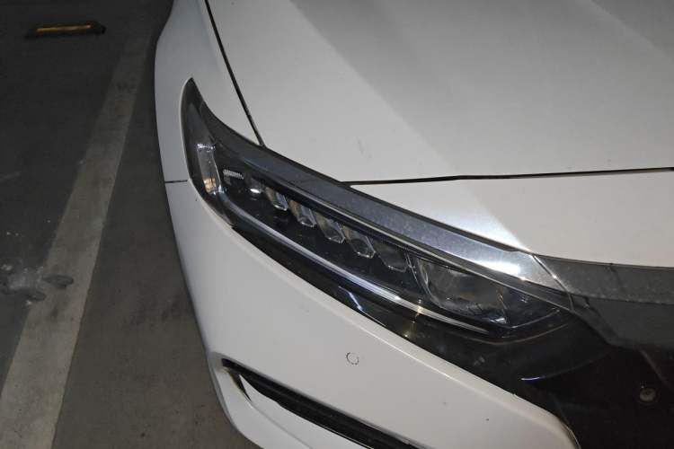 Used Honda Accord 2018 260TURBO Luxury Edition China VI Right Front Headlight