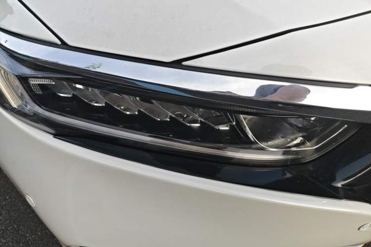 Used Honda Accord 2018 260TURBO Elite Edition China VI Right Front Headlight
