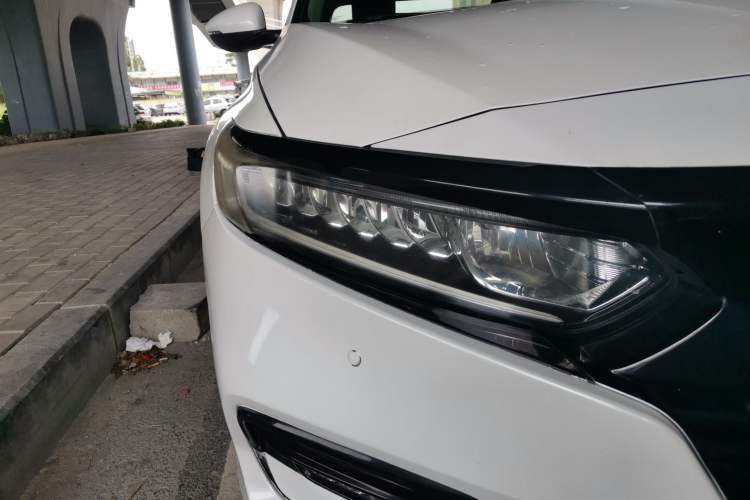 Used Honda Accord 2018 260TURBO Elite Edition China V Right Front Headlight
