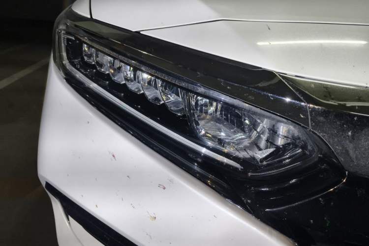 Used Honda Accord 2018 260TURBO Elite Edition China V Right Front Headlight