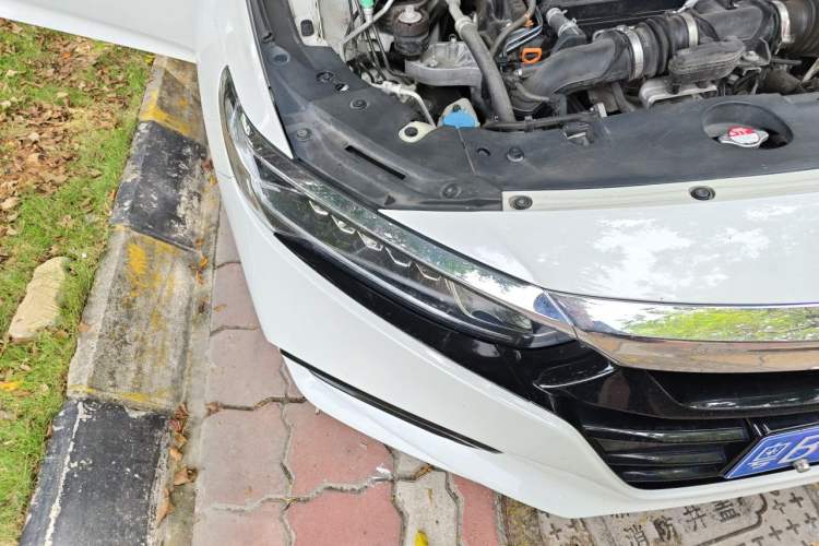Used Honda Accord 2018 260TURBO Elite Edition China V Right Front Headlight