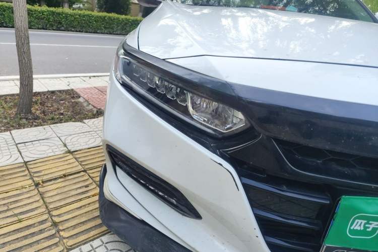 Used Honda Accord 2018 260TURBO Elite Edition China V Right Front Headlight