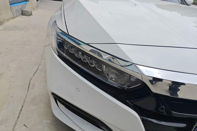 Used Honda Accord 2018 260TURBO Luxury Edition China VI Right Front Headlight