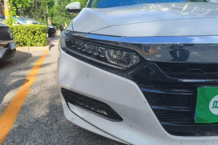 Used Honda Accord 2018 260TURBO Elite Edition China VI Right Front Headlight