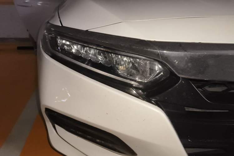 Used Honda Accord 2018 260TURBO Elite Edition China V Right Front Headlight
