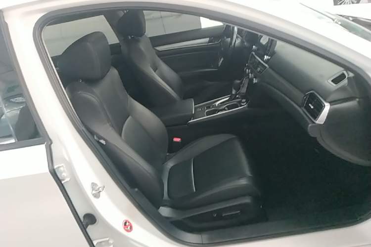 Used Honda Accord 2018 260TURBO Elite Edition China VI Right Front Seat
