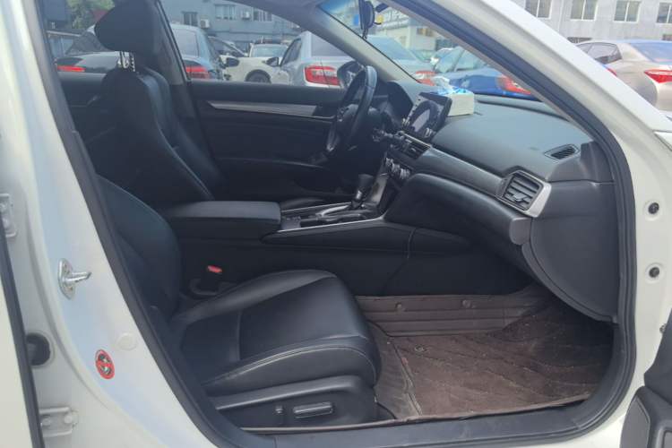 Used Honda Accord 2018 260TURBO Elite Edition China V Right Front Seat