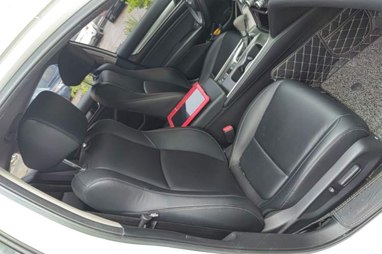 Used Honda Accord 2018 260TURBO Elite Edition China V Right Front Seat