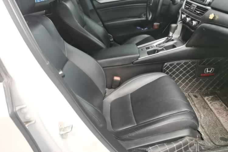 Used Honda Accord 2018 260TURBO Elite Edition China VI Right Front Seat