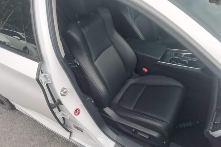 Used Honda Accord 2018 260TURBO Elite Edition China VI Right Front Seat
