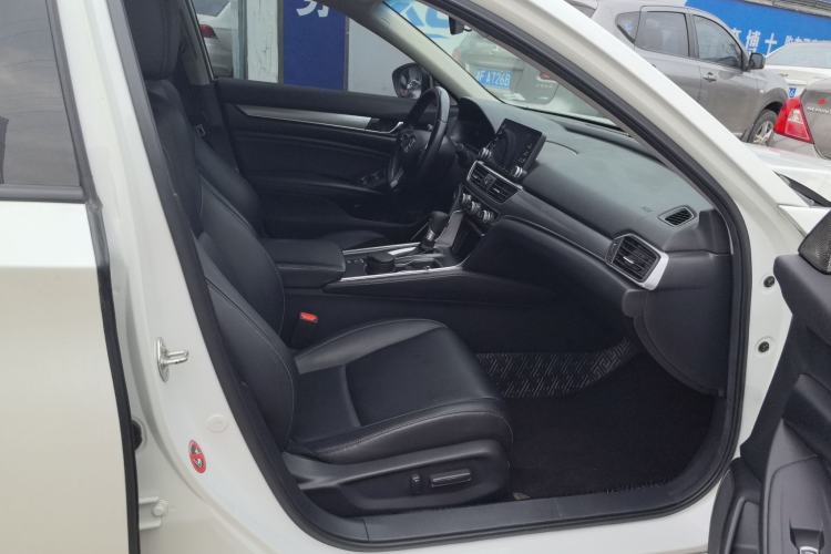 Used Honda Accord 2018 260TURBO Elite Edition China VI Right Front Seat