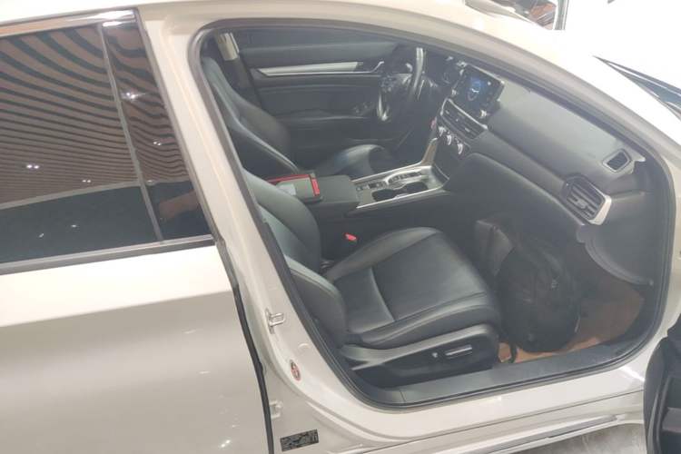 Used Honda Accord 2018 Rui Hybrid 2.0L Rui Ling Edition China VI Right Front Seat