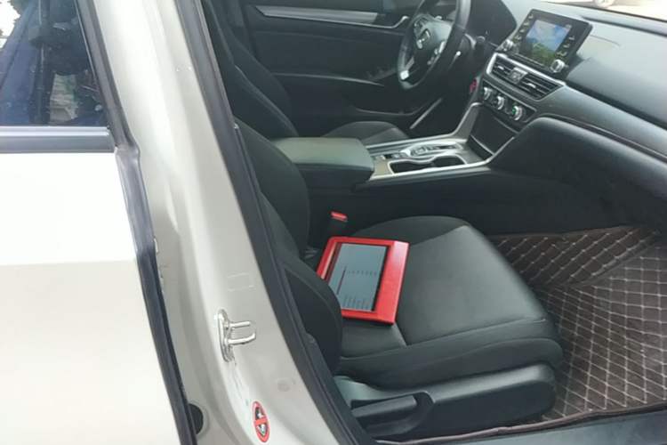 Used Honda Accord 2018 Rui·Hybrid 2.0L Rui Ku Edition China VI Right Front Seat