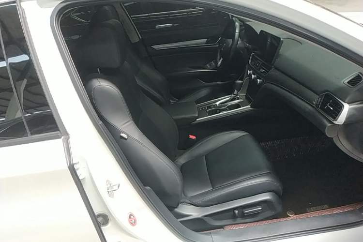 Used Honda Accord 2018 260TURBO Elite Edition China VI Right Front Seat