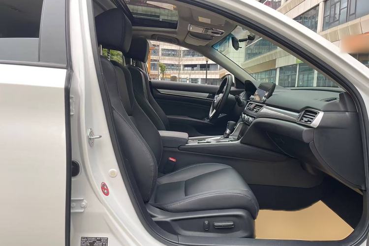 Used Honda Accord 2018 260TURBO Elite Edition China VI Right Front Seat