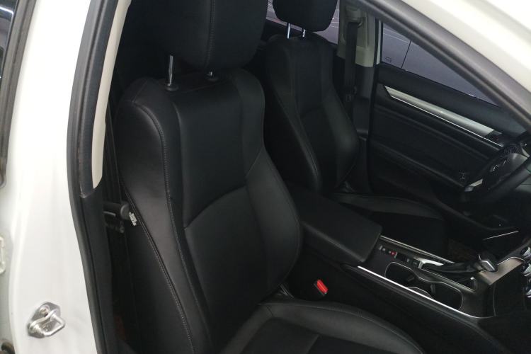 Used Honda Accord 2018 260TURBO Elite Edition China VI Right Front Seat