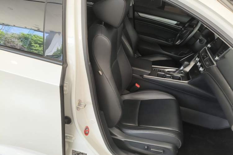 Used Honda Accord 2018 260TURBO Elite Edition China VI Right Front Seat