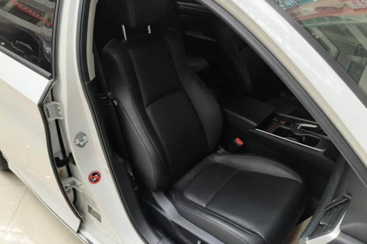 Used Honda Accord 2018 260TURBO Luxury Edition China VI Right Front Seat