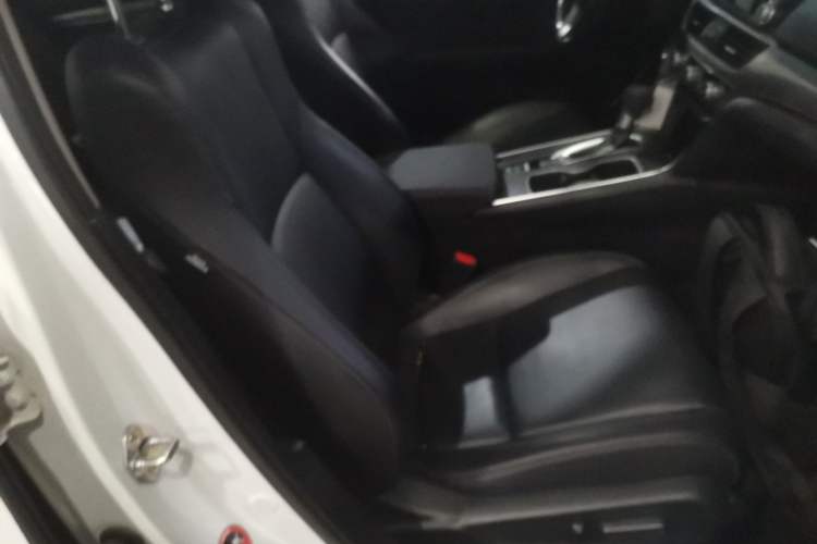 Used Honda Accord 2018 260TURBO Luxury Edition China VI Right Front Seat