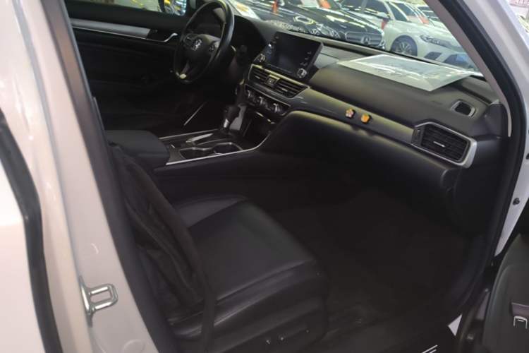 Used Honda Accord 2018 260TURBO Elite Edition China VI Right Front Seat