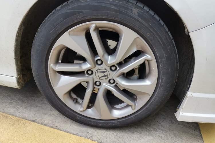 Used Honda Accord 2018 260TURBO Elite Edition China V Right Front Wheel Hub