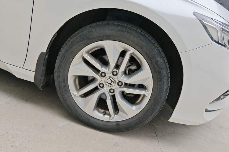 Used Honda Accord 2018 260TURBO Elite Edition China VI Right Front Wheel Hub