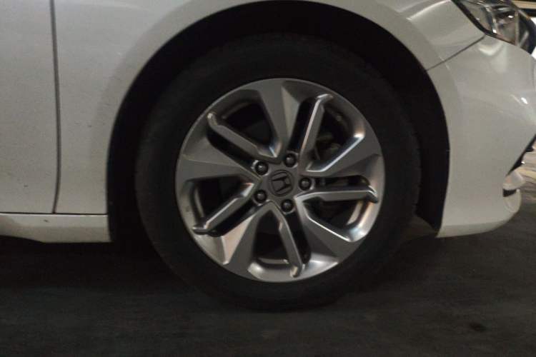 Used Honda Accord 2018 260TURBO Luxury Edition China VI Right Front Wheel Hub