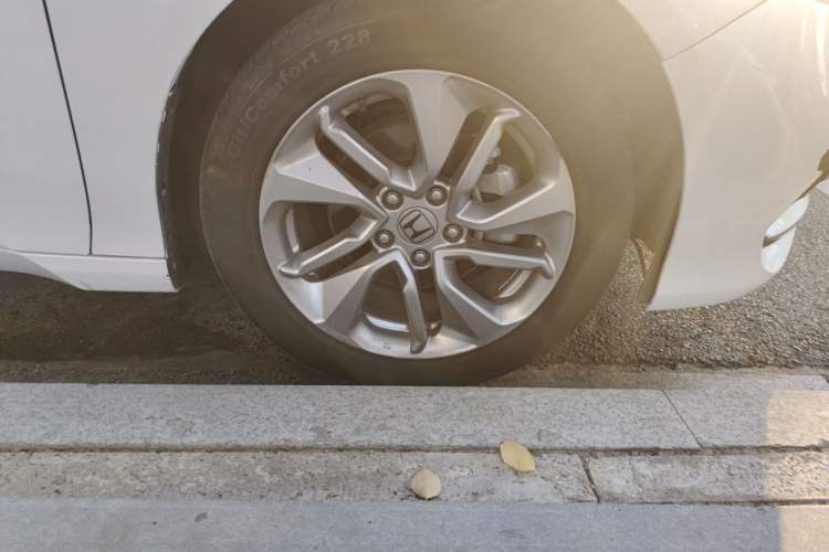 Used Honda Accord 2018 260TURBO Luxury Edition China VI Right Front Wheel Hub
