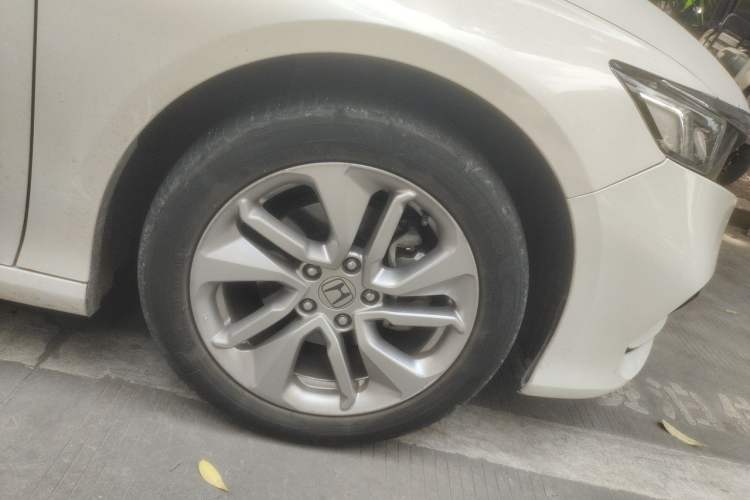 Used Honda Accord 2018 260TURBO Luxury Edition China VI Right Front Wheel Hub