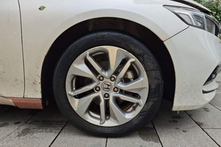 Used Honda Accord 2018 260TURBO Elite Edition China VI Right Front Wheel Hub