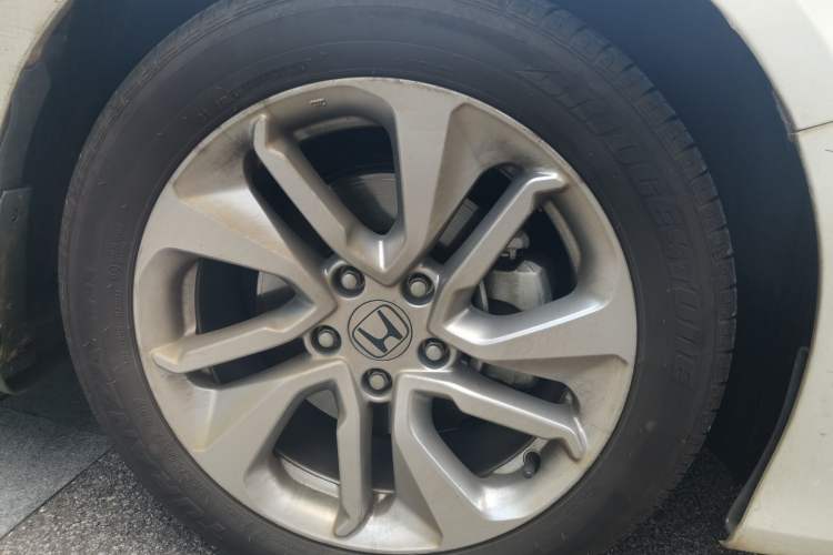 Used Honda Accord 2018 260TURBO Elite Edition China VI Right Front Wheel Hub