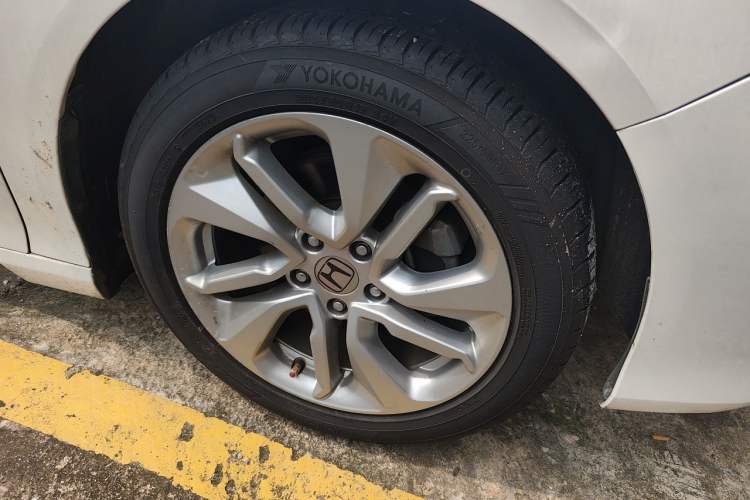Used Honda Accord 2018 260TURBO Elite Edition China VI Right Front Wheel Hub