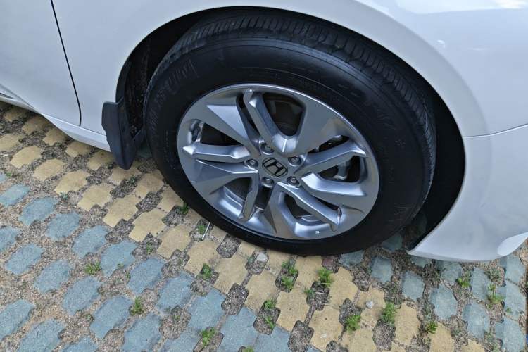 Used Honda Accord 2018 260TURBO Elite Edition China VI Right Front Wheel Hub