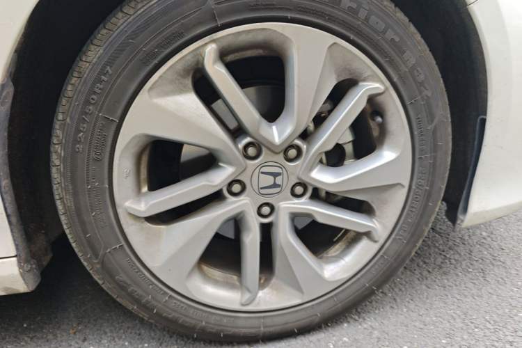 Used Honda Accord 2018 260TURBO Elite Edition China VI Right Front Wheel Hub