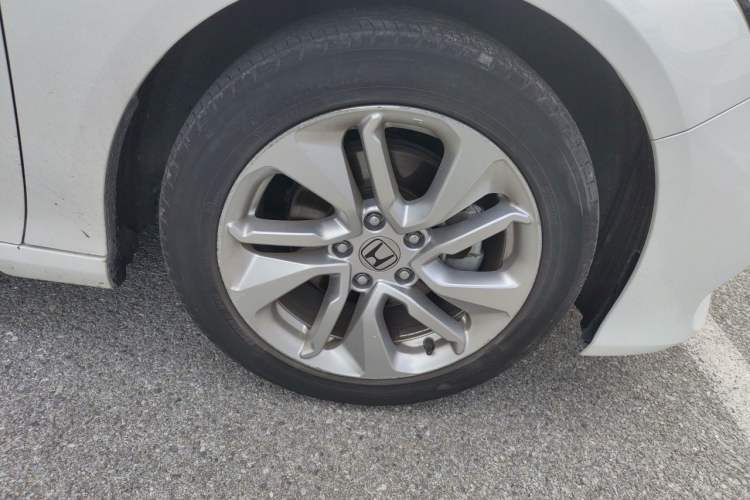 Used Honda Accord 2018 260TURBO Elite Edition China VI Right Front Wheel Hub