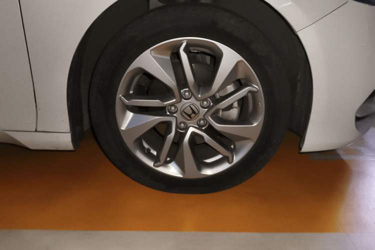 Used Honda Accord 2018 260TURBO Elite Edition China V Right Front Wheel Hub