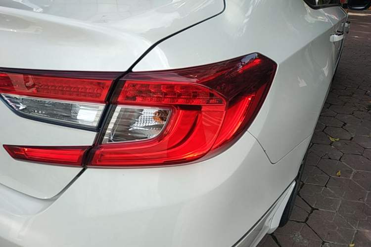 Used Honda Accord 2018 Rui·Hybrid 2.0L Rui Ku Edition China VI Right Rear Taillight