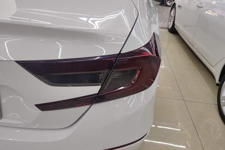 Used Honda Accord 2018 260TURBO Luxury Edition China VI Right Rear Taillight