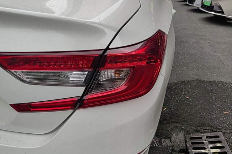 Used Honda Accord 2018 260TURBO Elite Edition China V Right Rear Taillight