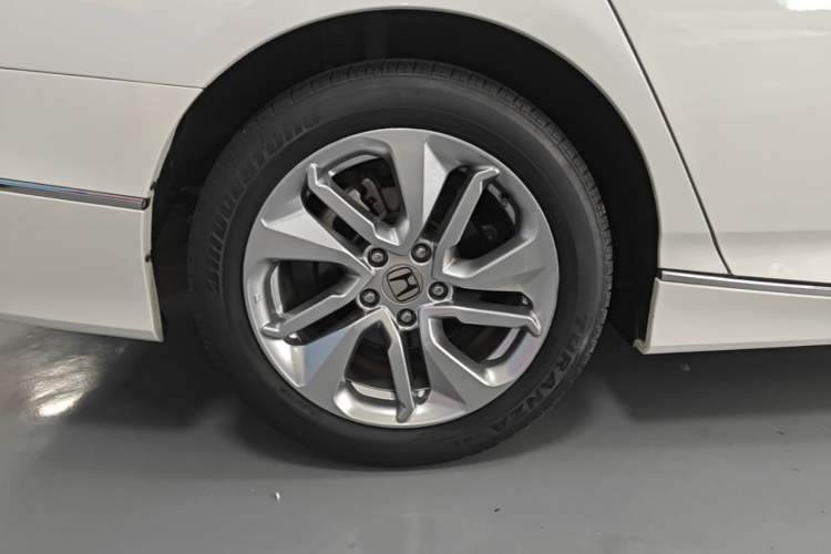 Used Honda Accord 2018 260TURBO Elite Edition China VI Right Rear Wheel Hub