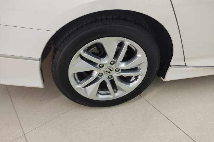 Used Honda Accord 2018 260TURBO Elite Edition China VI Right Rear Wheel Hub
