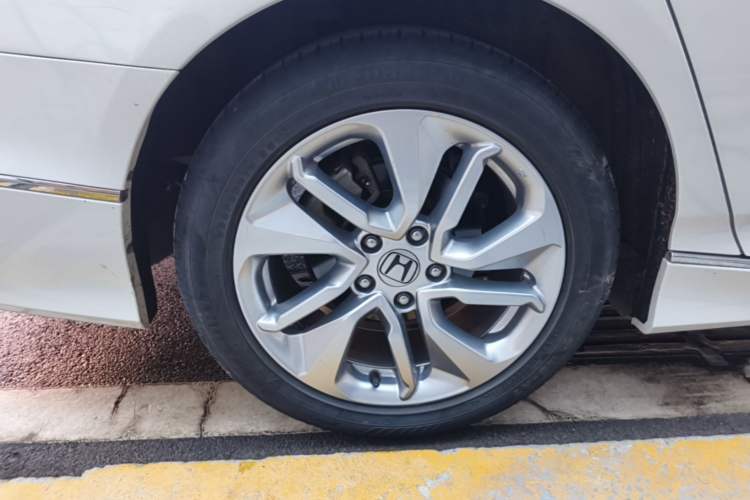 Used Honda Accord 2018 260TURBO Elite Edition China VI Right Rear Wheel Hub
