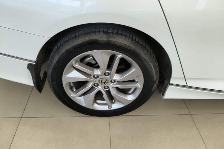 Used Honda Accord 2018 260TURBO Elite Edition China VI Right Rear Wheel Hub