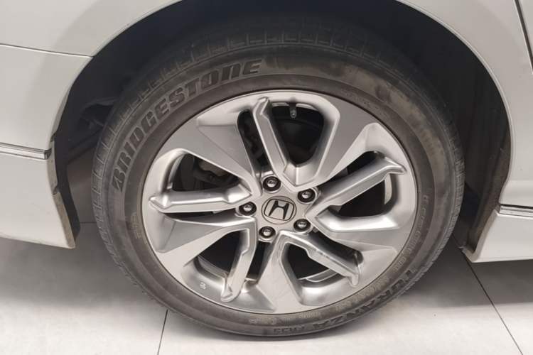 Used Honda Accord 2018 260TURBO Elite Edition China V Right Rear Wheel Hub