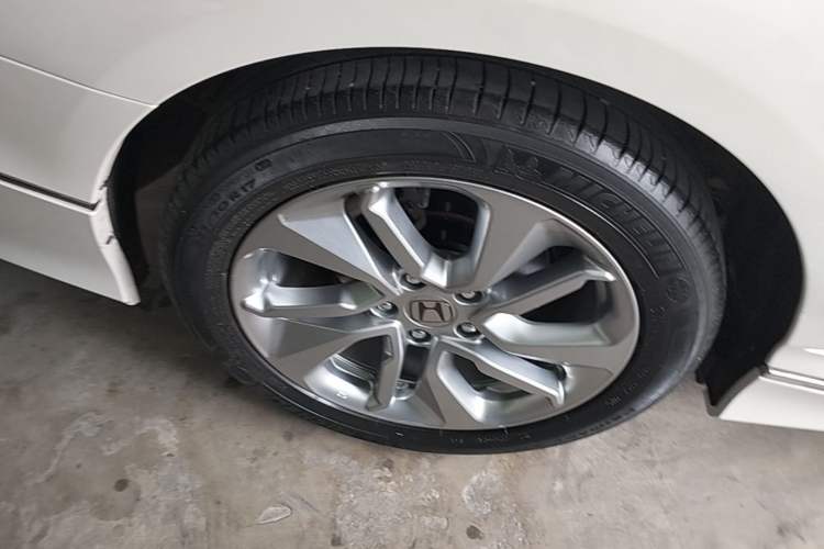 Used Honda Accord 2018 260TURBO Luxury Edition China VI Right Rear Wheel Hub