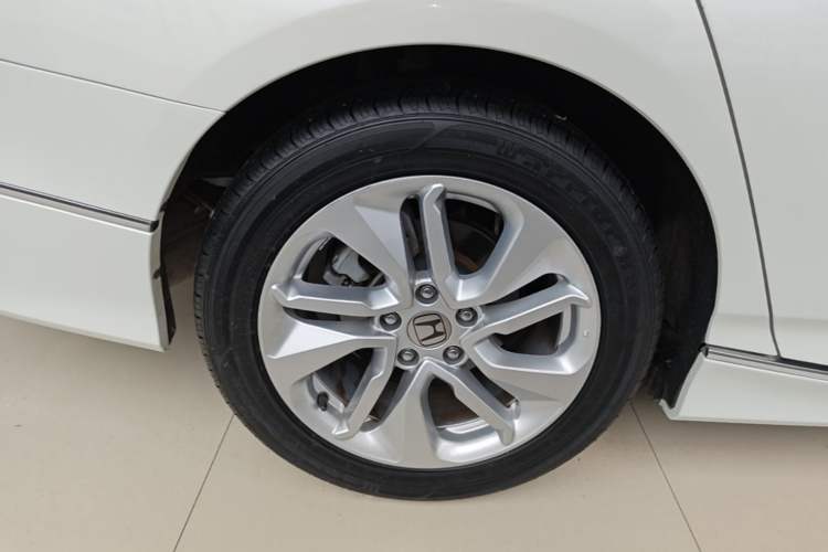 Used Honda Accord 2018 260TURBO Elite Edition China VI Right Rear Wheel Hub