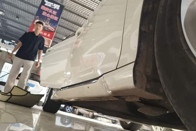 Used Honda Accord 2018 260TURBO Elite Edition China VI Right Side Sill