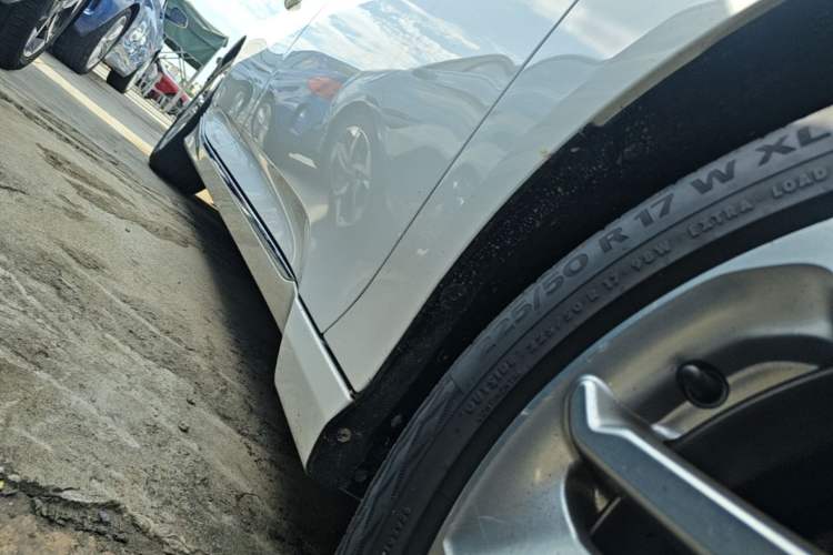 Used Honda Accord 2018 260TURBO Elite Edition China VI Right Side Sill