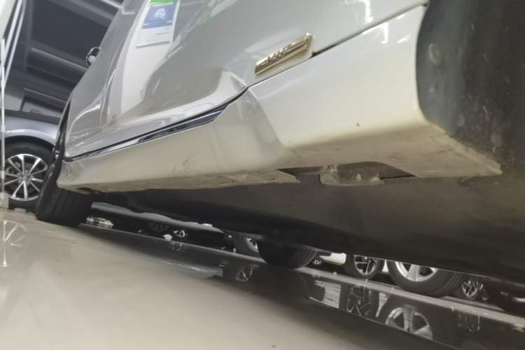 Used Honda Accord 2018 260TURBO Elite Edition China VI Right Side Sill