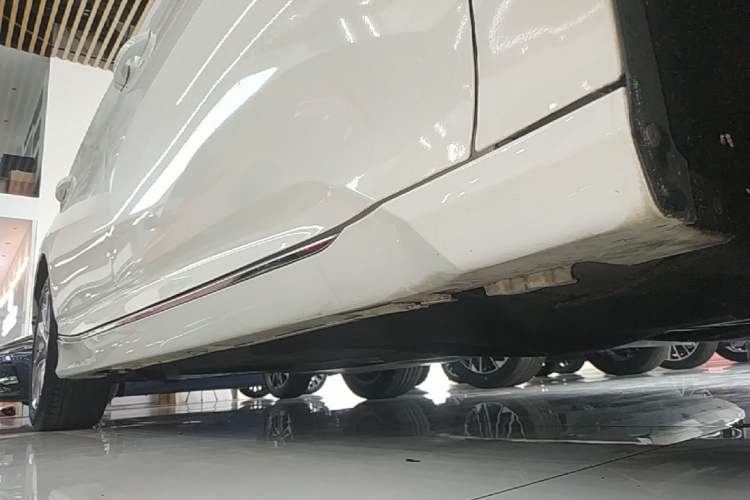 Used Honda Accord 2018 260TURBO Elite Edition China V Right Side Sill